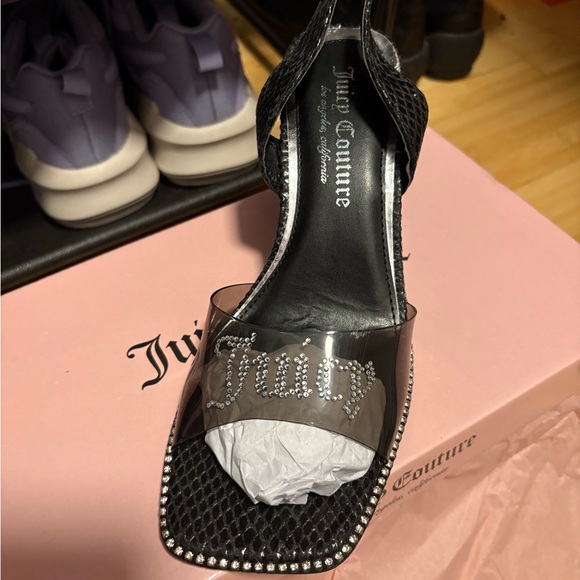 Juicy Couture Black Heels - Picture 3 of 6